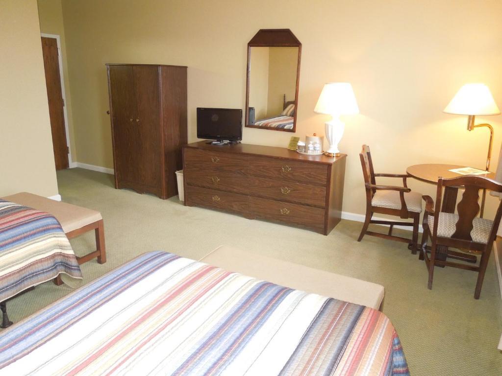 Bridges Guest Quarters Hotel Abbottstown ภายนอก รูปภาพ